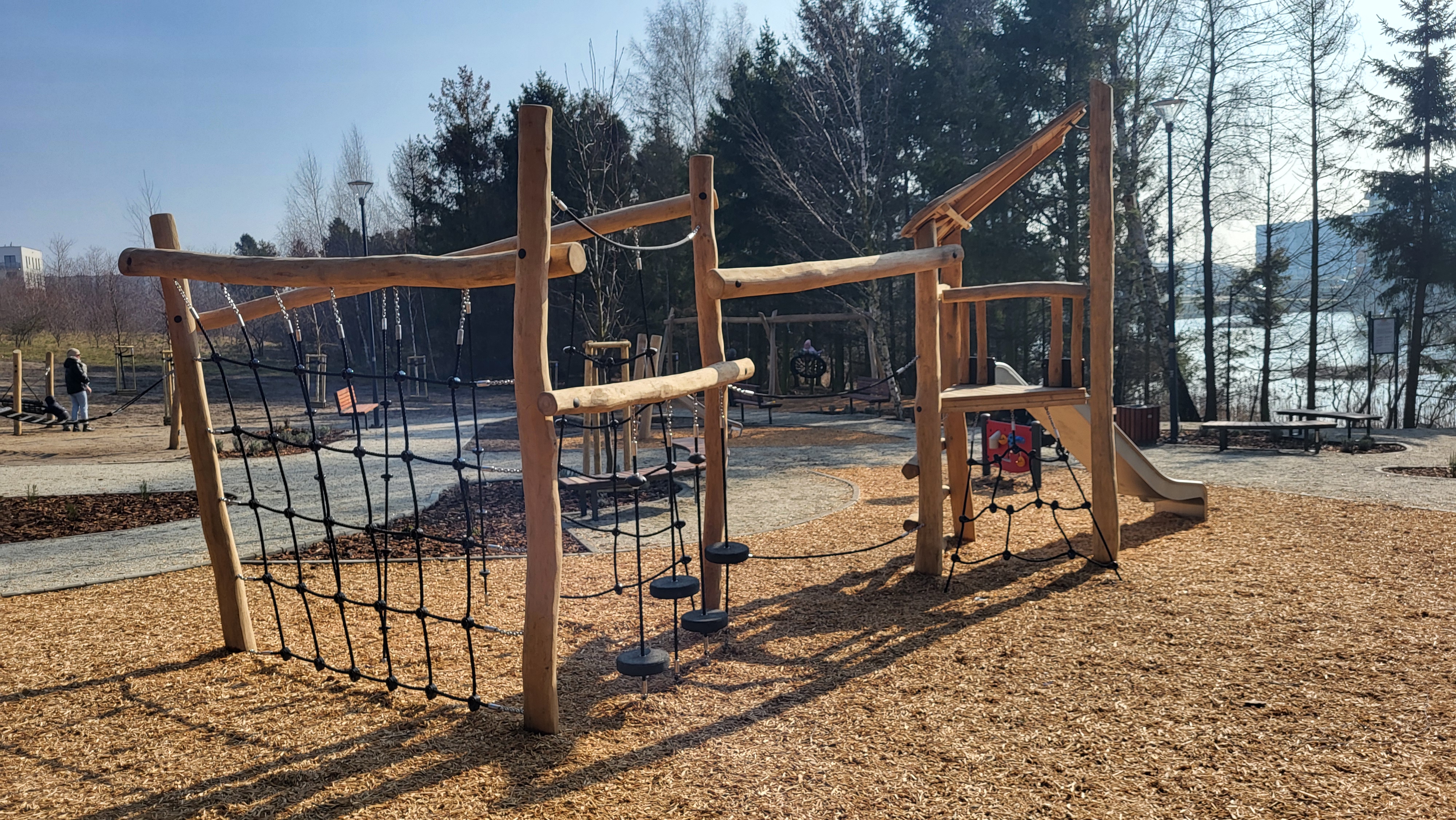 Plac zabaw zbiornik Jabłoniowa 15 03 24 19