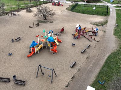 „Nowe i bezpieczne urządzenia w Krainie Zabaw” w ramach BO