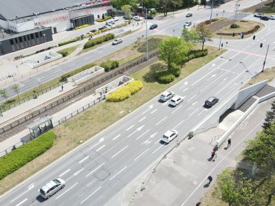 Rozpoczyna się budowa przejścia naziemnego w okolicy skrzyżowania al. Rzeczypospolitej i ul. Hynka
